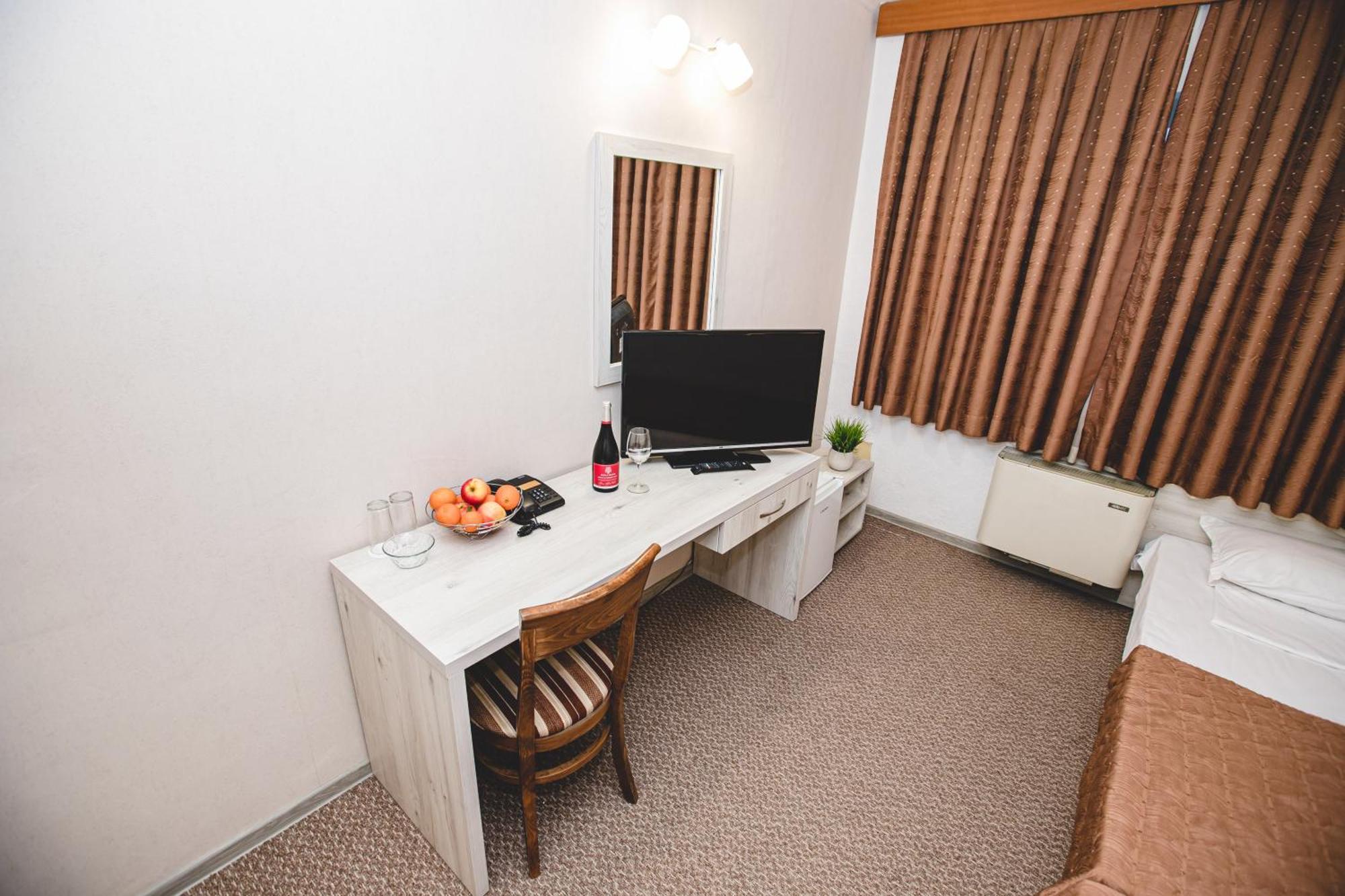 Rodopi Hotel ฮาสโกโว ภายนอก รูปภาพ