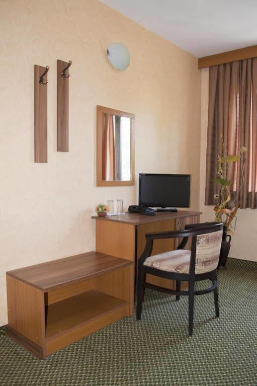 Rodopi Hotel ฮาสโกโว ภายนอก รูปภาพ