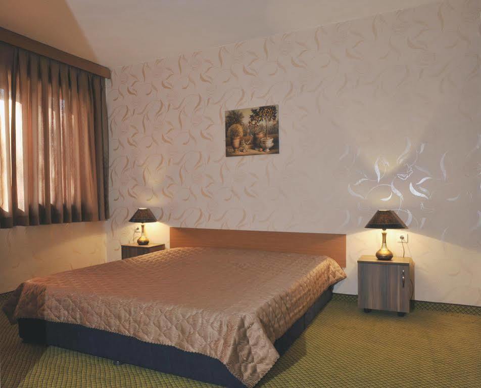 Rodopi Hotel ฮาสโกโว ภายนอก รูปภาพ